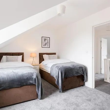 Estate Iii By Prime Holiday home Birmingham