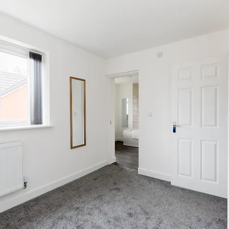 Estate Iii By Prime Holiday home Birmingham